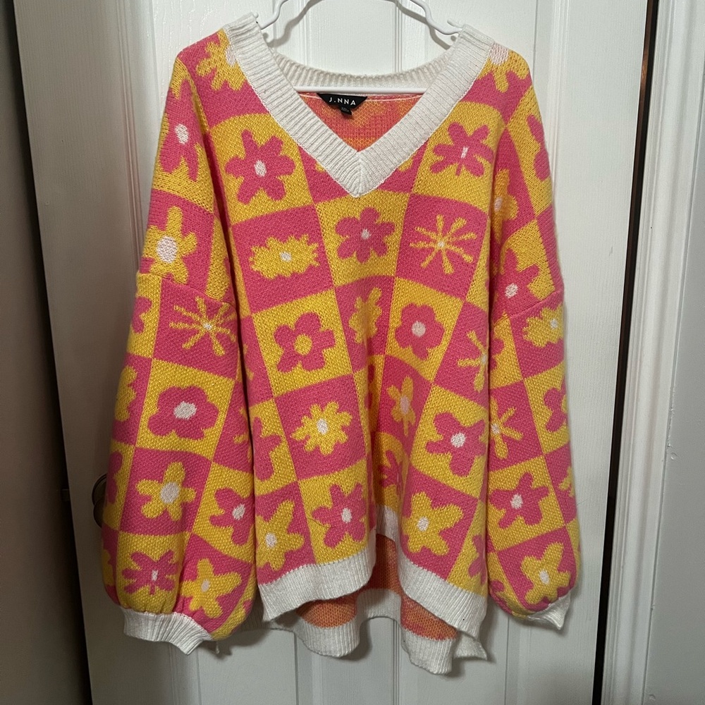 J.ING V-Neck Pink and Yellow Geometric Sweater